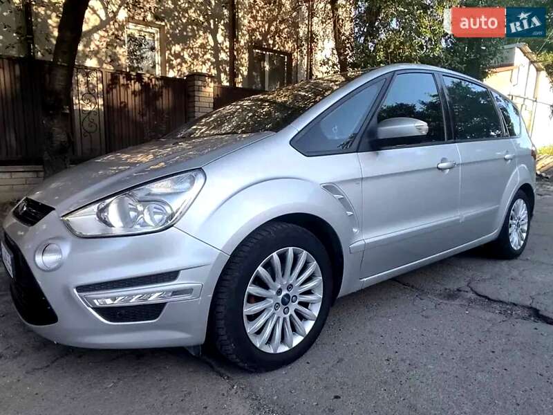 2014 ford s-max