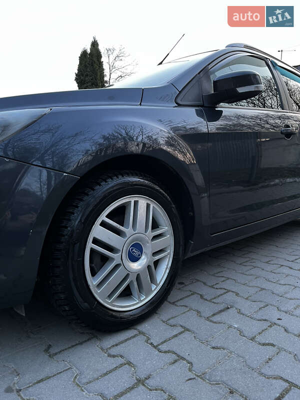 2008 ford focus