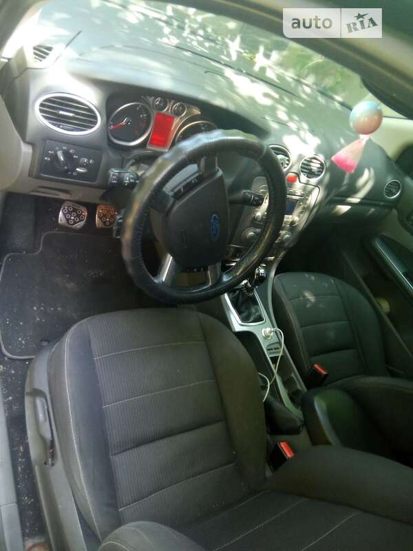 2008 ford focus
