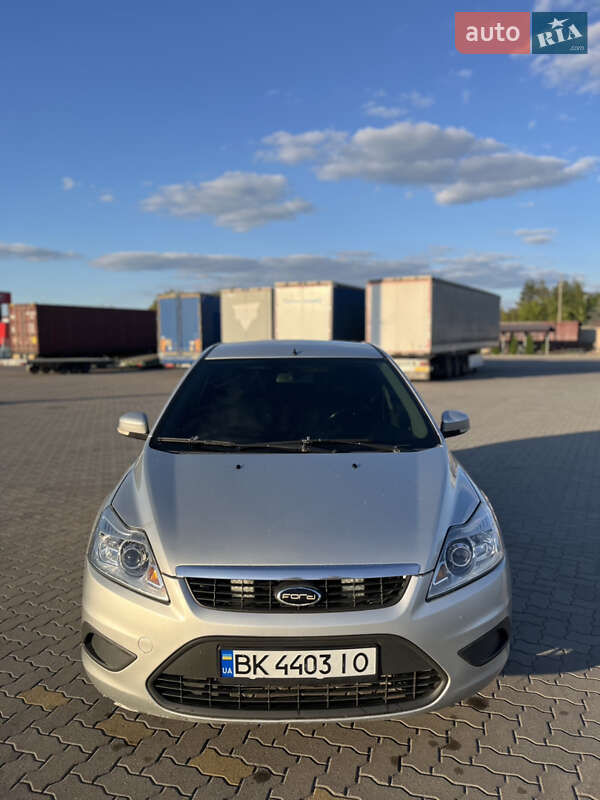 2008 ford focus