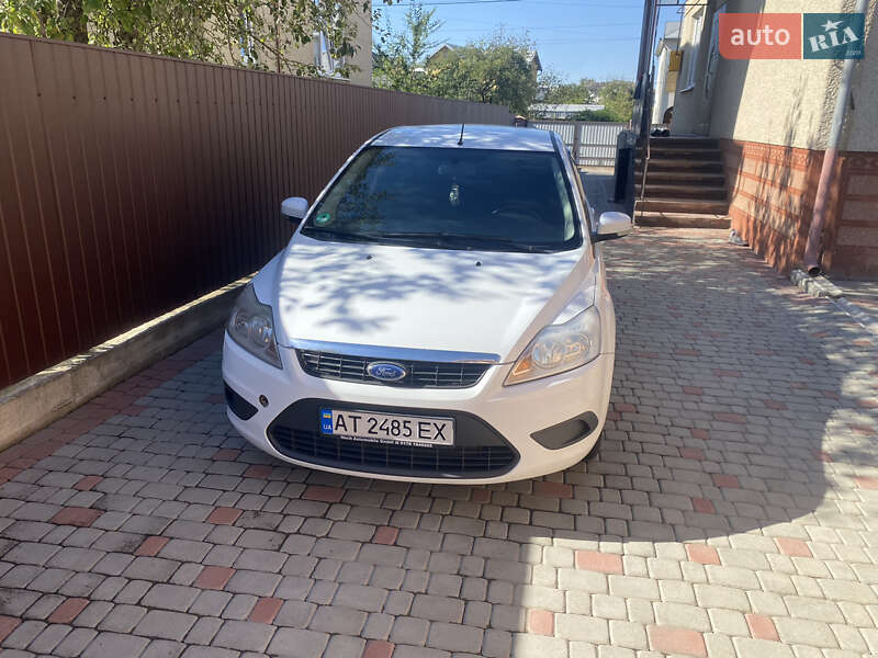 2010 ford focus