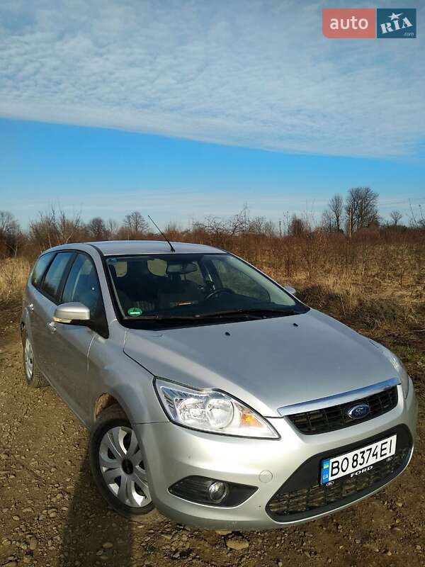 2010 ford focus