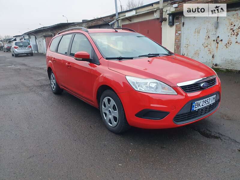 2010 ford focus