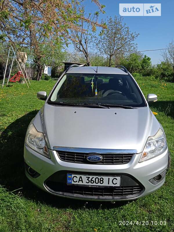 2010 ford focus