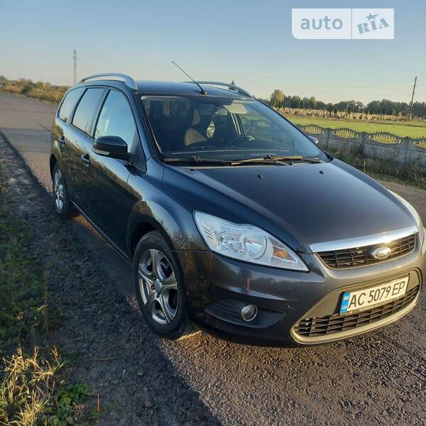 2010 ford focus