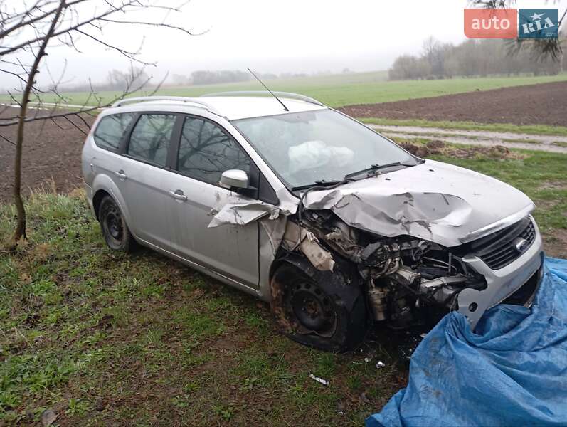 2010 ford focus