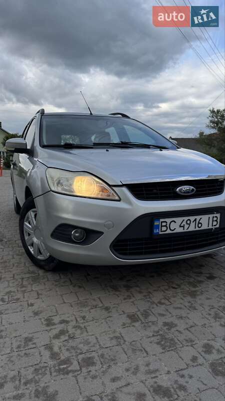 2010 ford focus