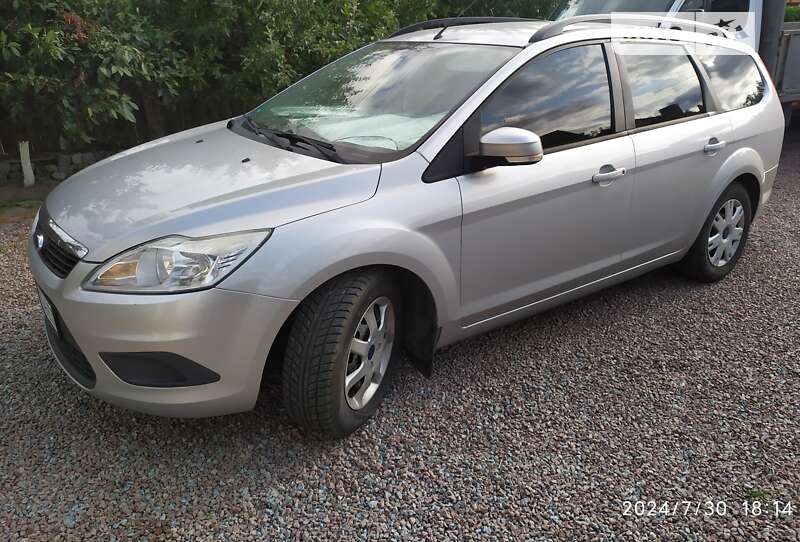 2010 ford focus