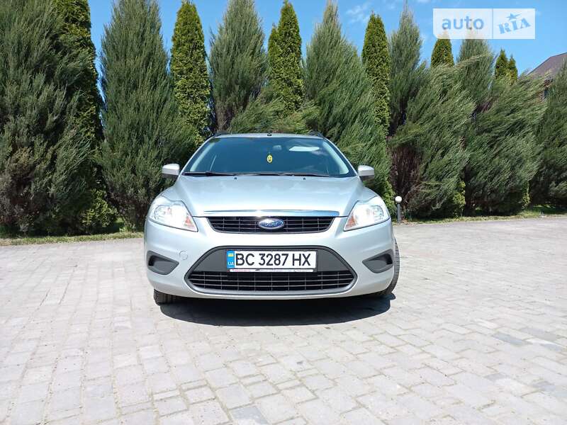 2010 ford focus