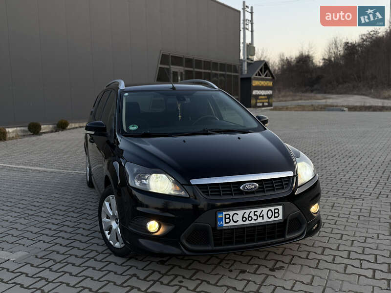 2010 ford focus