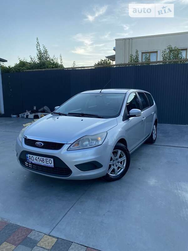 2010 ford focus