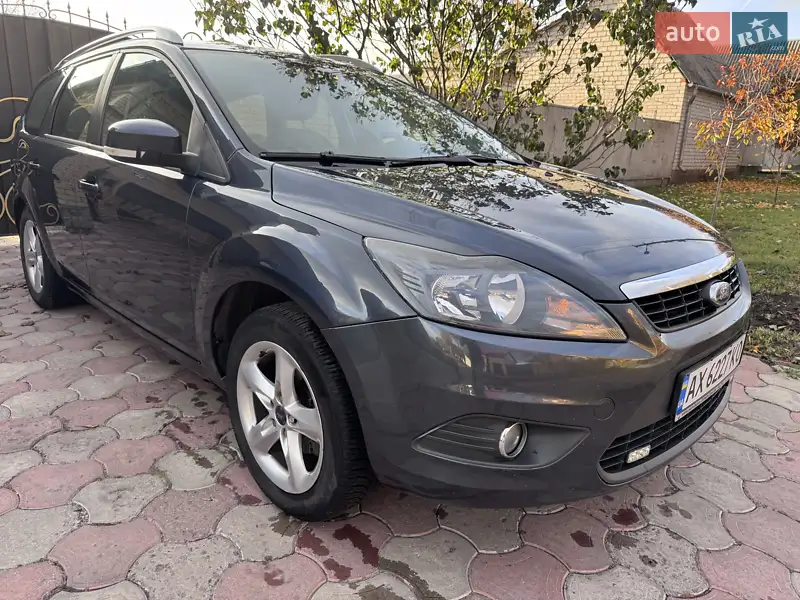 2010 ford focus