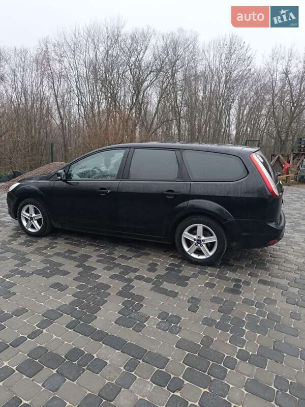2010 ford focus