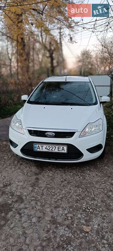 2010 ford focus
