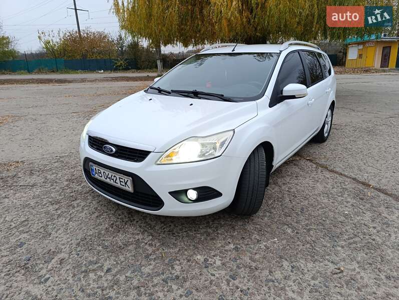 2010 ford focus