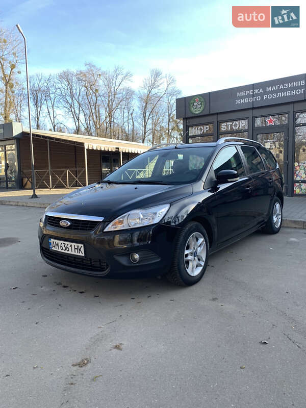 2010 ford focus