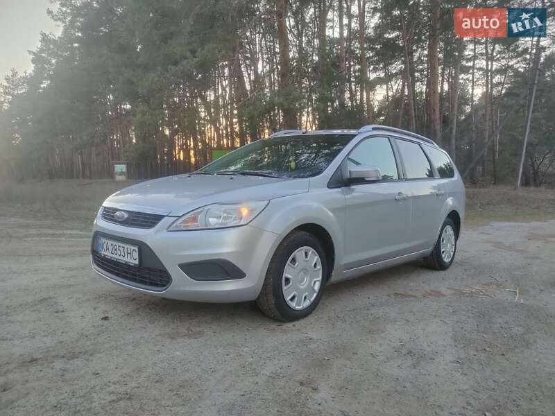 2010 ford focus