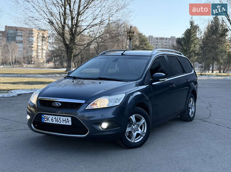 2010 ford focus