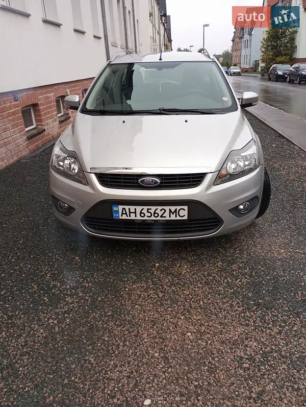 2010 ford focus