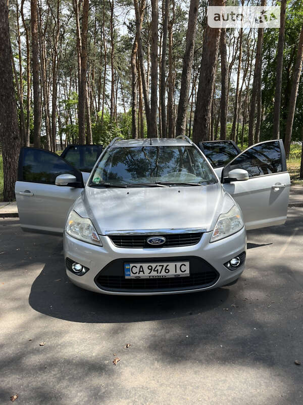 2010 ford focus