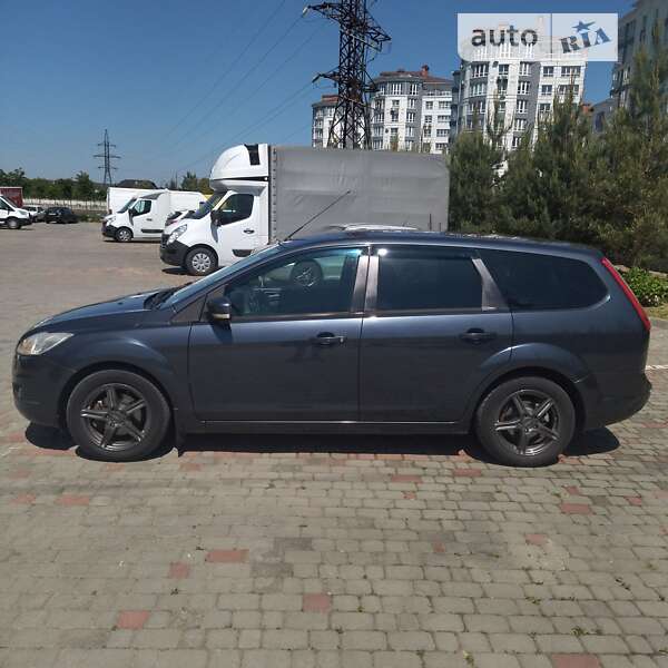 2010 ford focus