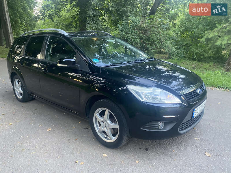 2010 ford focus