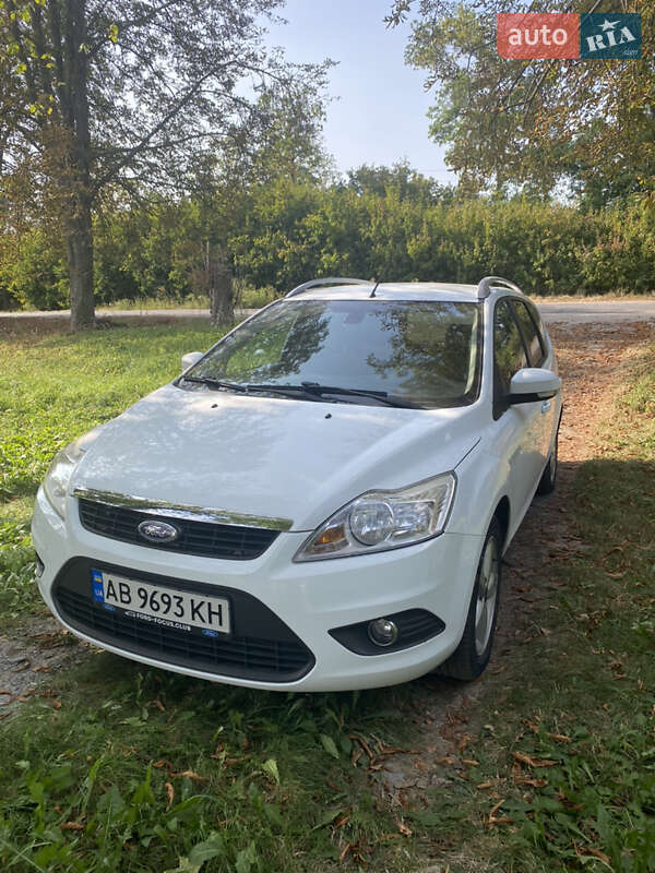 2010 ford focus