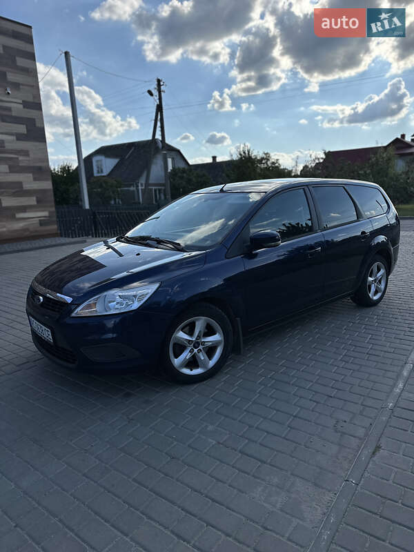 2010 ford focus