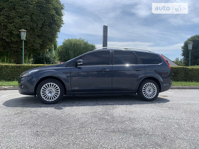 2010 ford focus