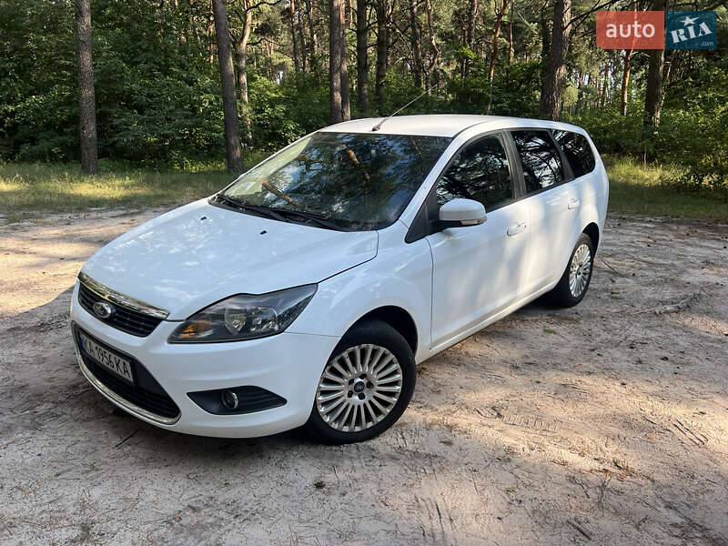 2010 ford focus