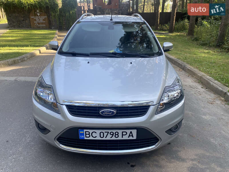 2010 ford focus
