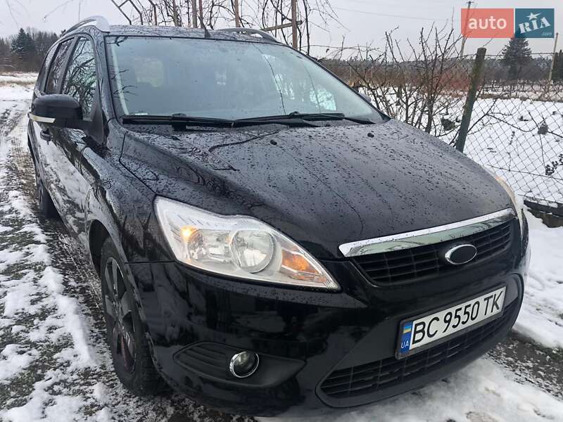 2010 ford focus