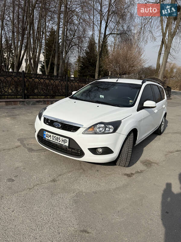 2010 ford focus