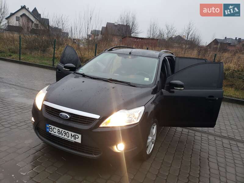 2010 ford focus