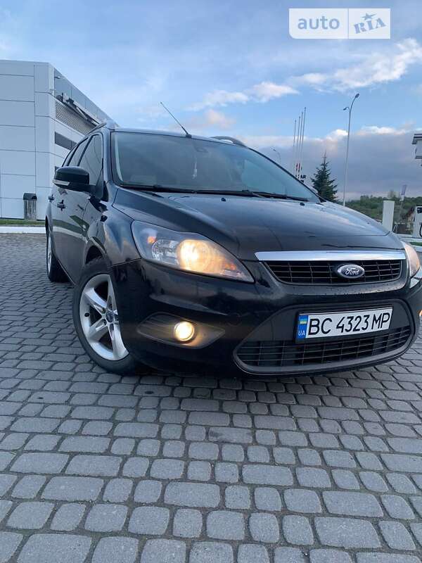 2010 ford focus