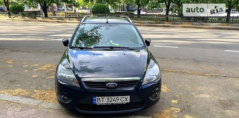 2010 ford focus