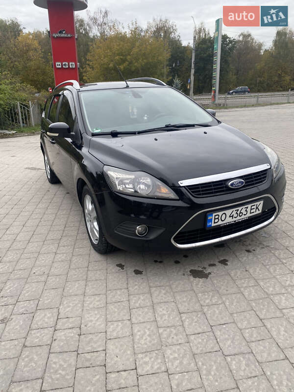 2010 ford focus