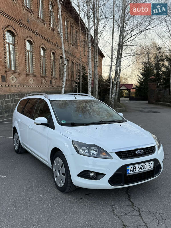 2010 ford focus