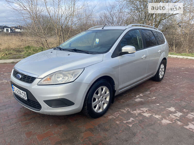 2010 ford focus