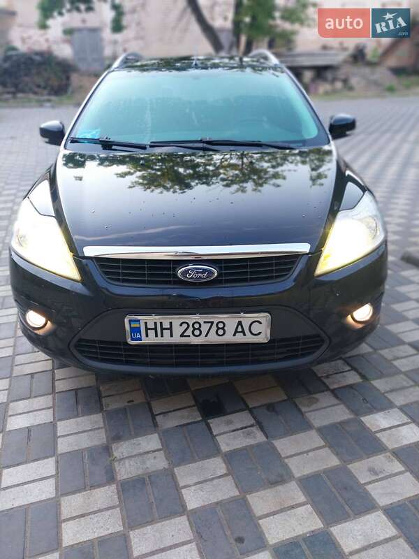 2010 ford focus