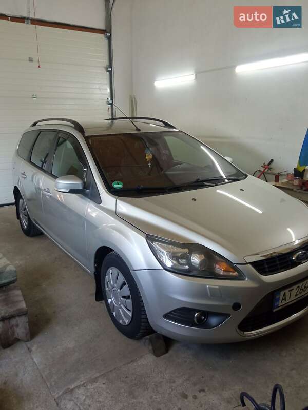 2010 ford focus