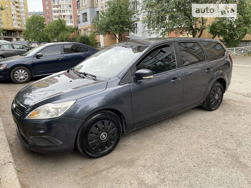 2010 ford focus