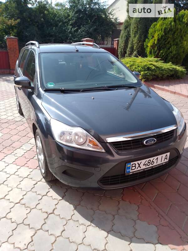2010 ford focus