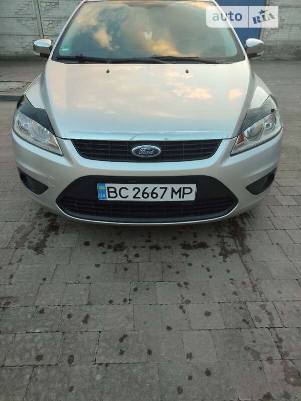 2010 ford focus