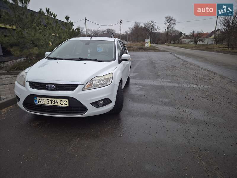 2010 ford focus