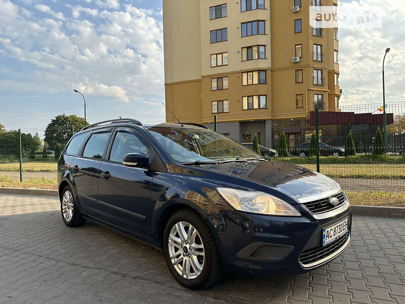 2010 ford focus