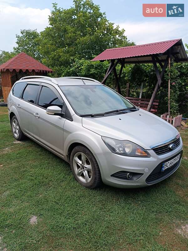 2010 ford focus