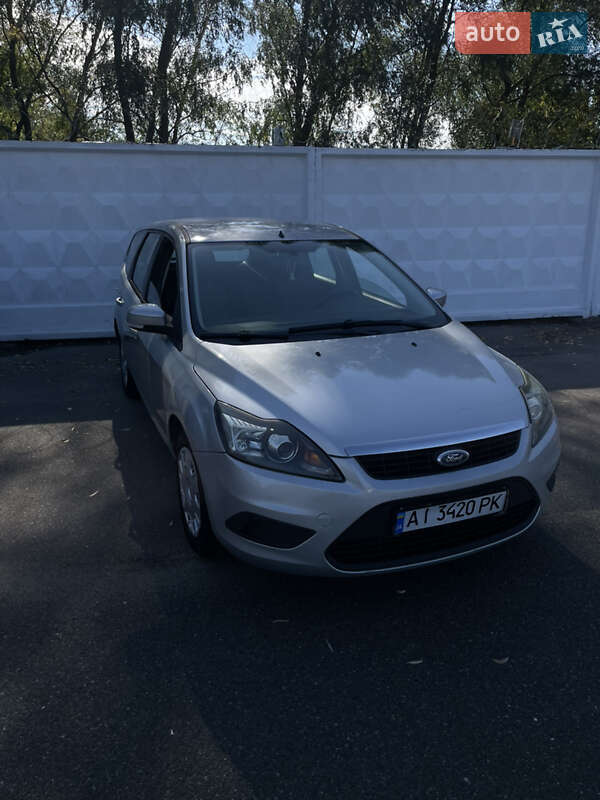 2010 ford focus