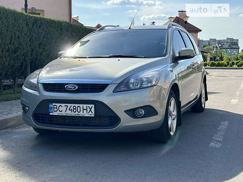 2010 ford focus