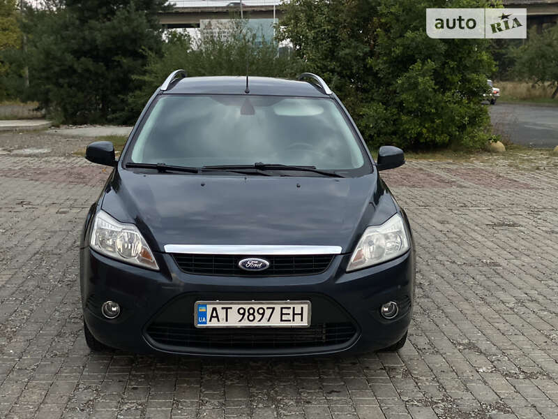 2010 ford focus